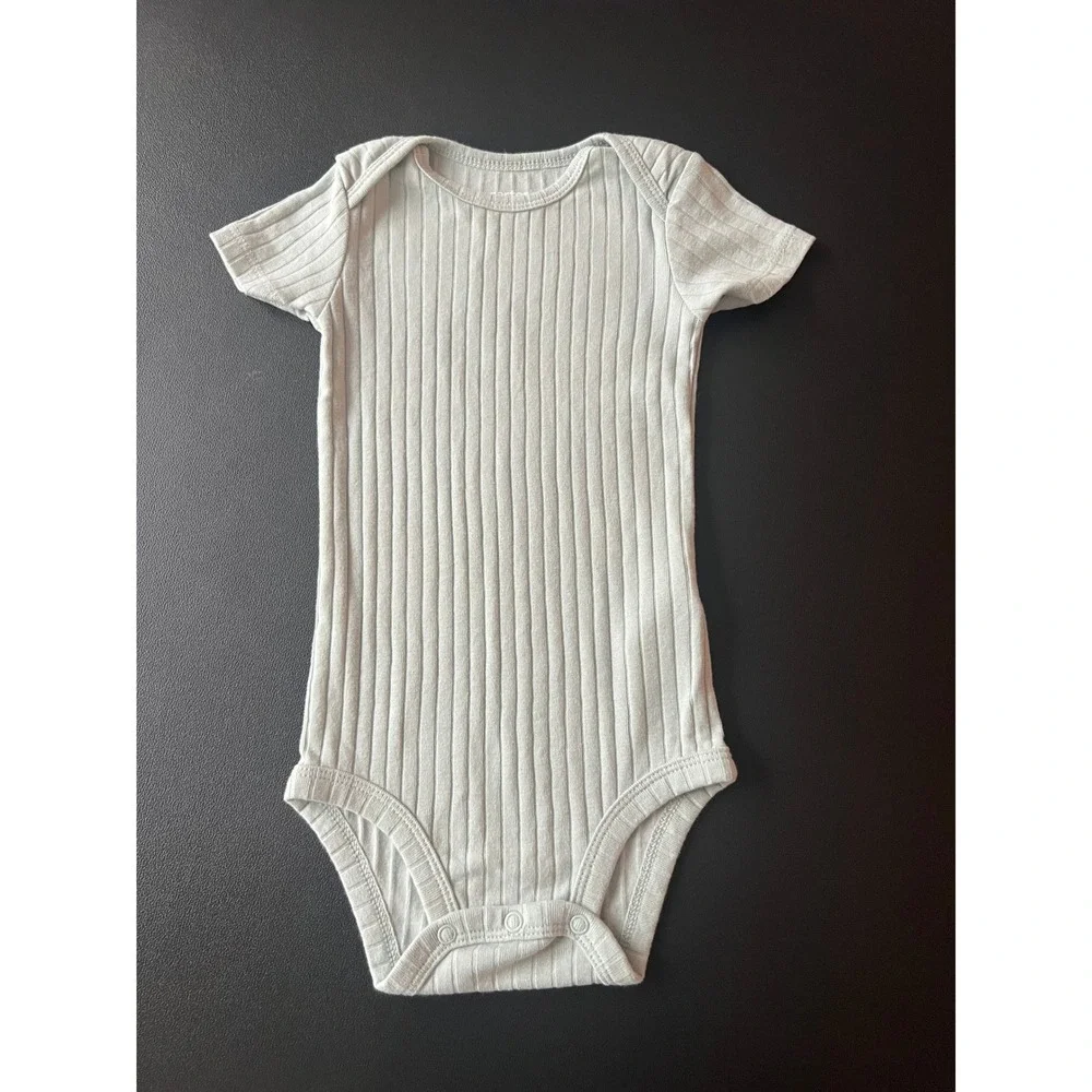 Carters Child of Mine Baby 18M Sage Green Ribbed Short Sleeve Bodysuit (1016)